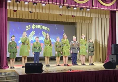 В Доме культуры «Юность» села Верхний Ломов 20 февраля прошел праздничный концерт «для Вас мужчины», посвящённый Дню защитника Отечества.